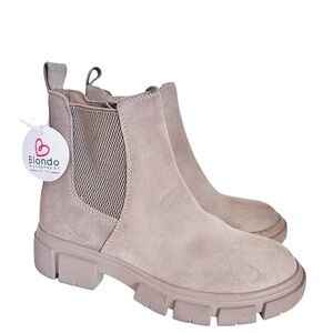 NEW Blondo Booties Ankle Waterproof Suede Chelsea Chunky Platform Zip Grey 5.5
